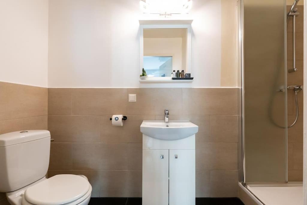 Sleek Studio By City Center By Hm Vienna Exterior photo